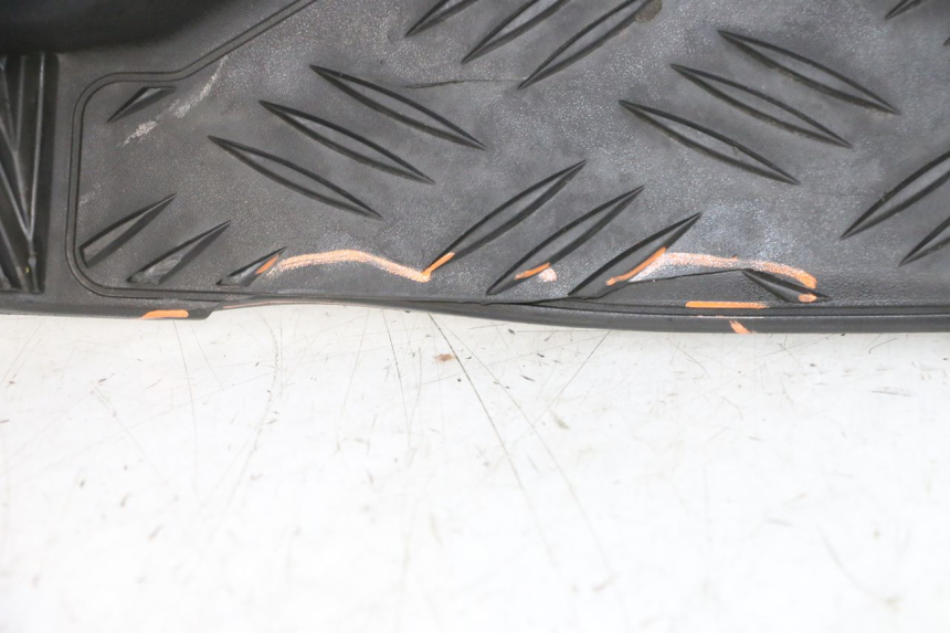 photo de FLOOR PANEL PEUGEOT SPEEDFIGHT 4 4T EFI 50 (2021 - 2025) - Spare part profile view