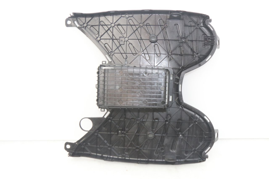 photo de FOOTREST PEUGEOT STREETZONE 4T 50 (2018 - 2023) - Alternative perspective