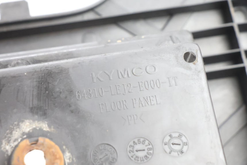 photo de FLOOR PANEL KYMCO SUPER 8 2T 50 (2007 - 2013) - Markings and original references