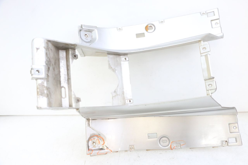 photo de FLOOR PANEL PIAGGIO SUPER LX 125 (2000 - 2003) - Main view