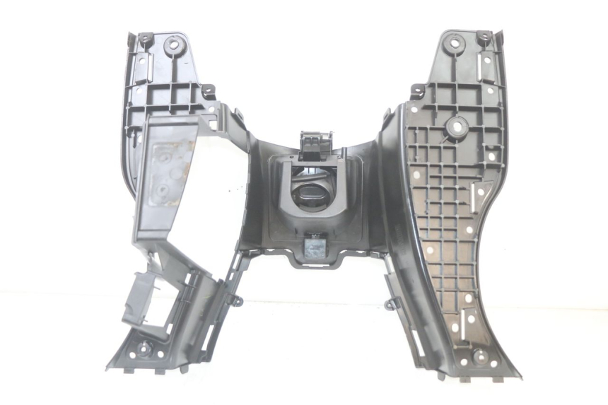 photo de FLOOR PANEL SUZUKI BURGMAN 125 (2018 - 2021) - Fixing points details