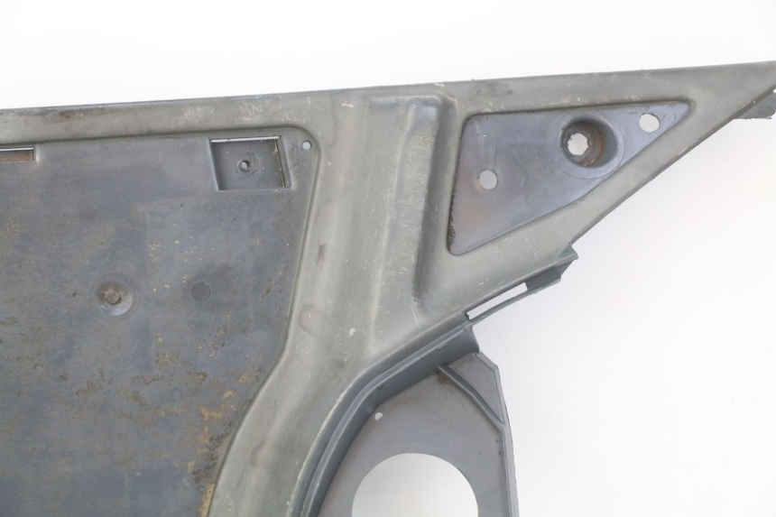 photo de FOOTREST PEUGEOT SV 125 (1991 - 1994) - Component zoom