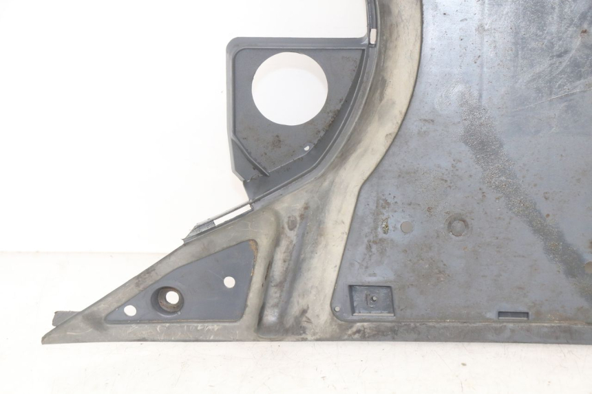 photo de FOOTREST PEUGEOT SV 125 (1991 - 1994) - Surface and material condition