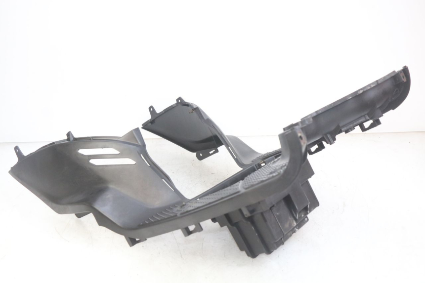 photo de FOOTREST SYM SYMPHONY 125 (2009 - 2015) - Fixing points details