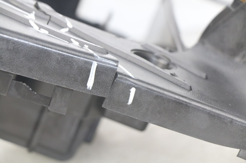 photo de FLOOR PANEL PEUGEOT TWEET ACTIVE 4T 50 (2018 - 2022) - Surface and material condition