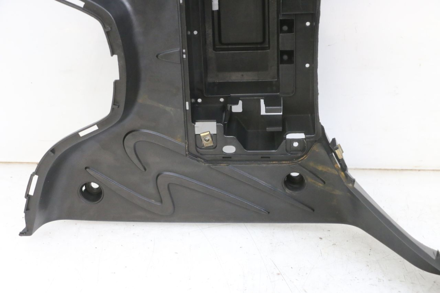 photo de FLOOR PANEL PEUGEOT TWEET PRO EFI 4T 50 (2021 - 2022) - High-resolution close-up