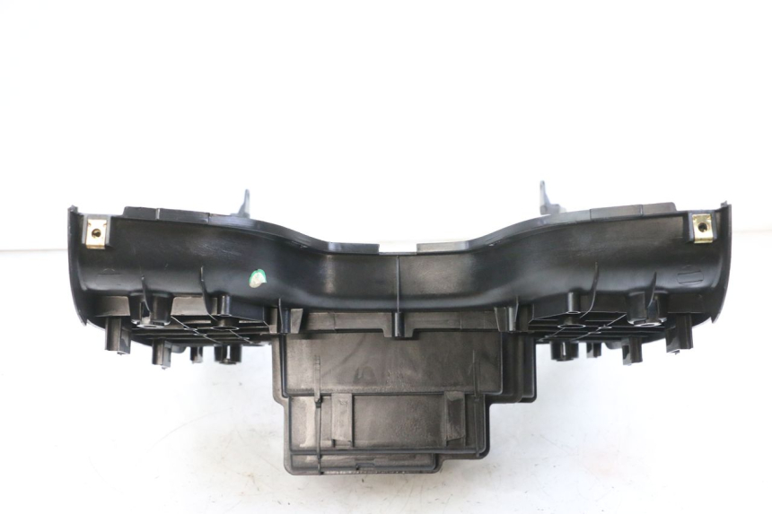 photo de FLOOR PANEL PEUGEOT TWEET PRO EFI 4T 50 (2021 - 2022) - Fixing points details