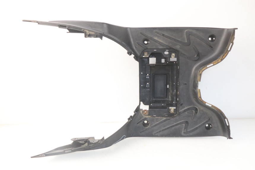 photo de FLOOR PANEL PEUGEOT TWEET 125 (2010 - 2017) - Additional view of the item