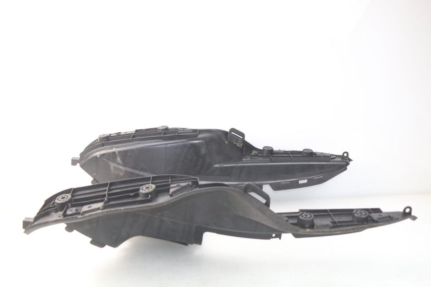 photo de FLOOR PANEL SUZUKI UC EPICURO 125 (1999 - 2003) - Zoom on usage condition