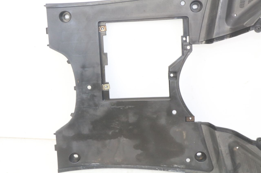 photo de FOOTREST PEUGEOT V-CLIC VCLIC 50 (2007 - 2013) - Surface and material condition