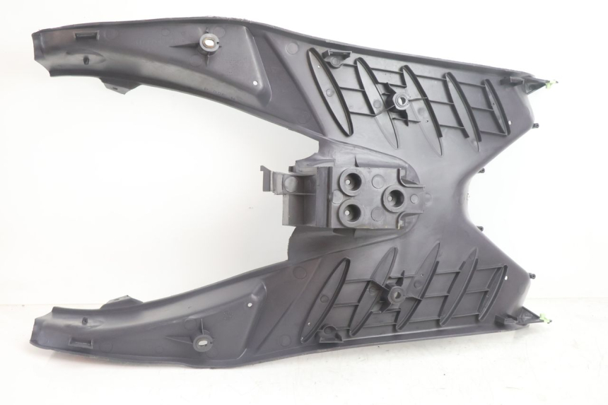 photo de FOOTREST PEUGEOT VIVACITY 50 (2004 - 2009) - High-resolution close-up
