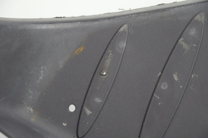 photo de FOOTREST PEUGEOT VIVACITY 50 (2004 - 2009) - Zoom on usage condition