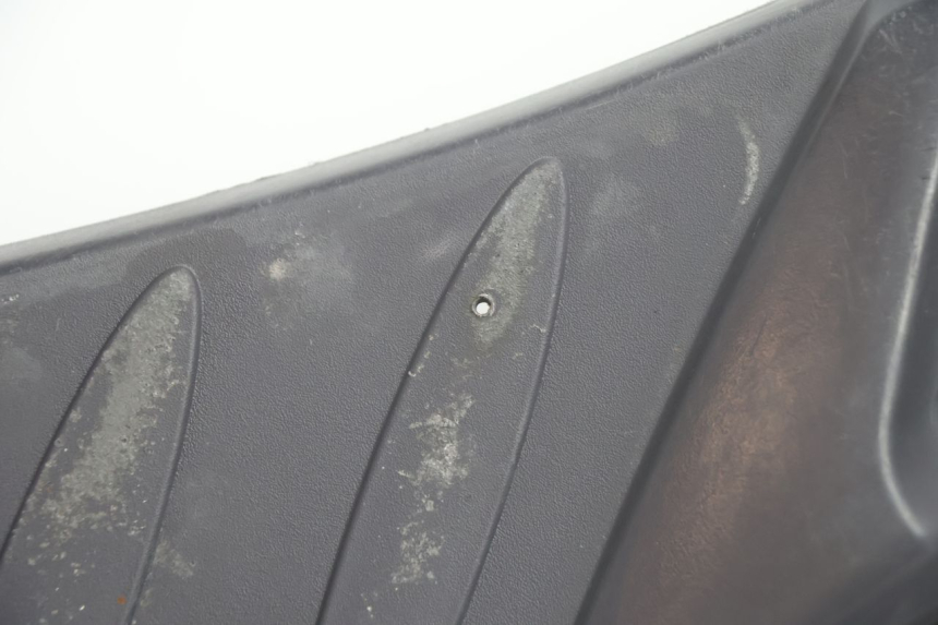 photo de FOOTREST PEUGEOT VIVACITY 50 (2004 - 2009) - Technical close-up