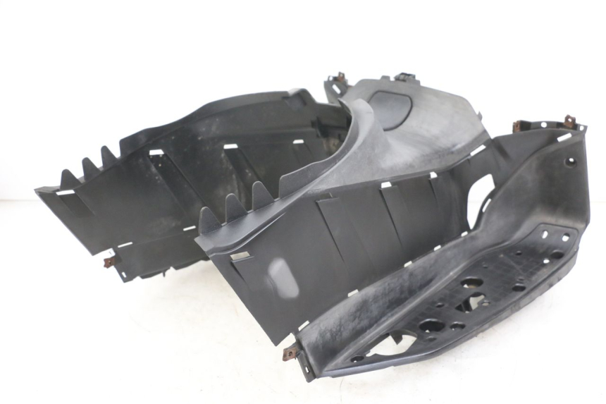 photo de FOOTREST YAMAHA XMAX X-MAX 125 (2006 - 2009) - Additional view of the item