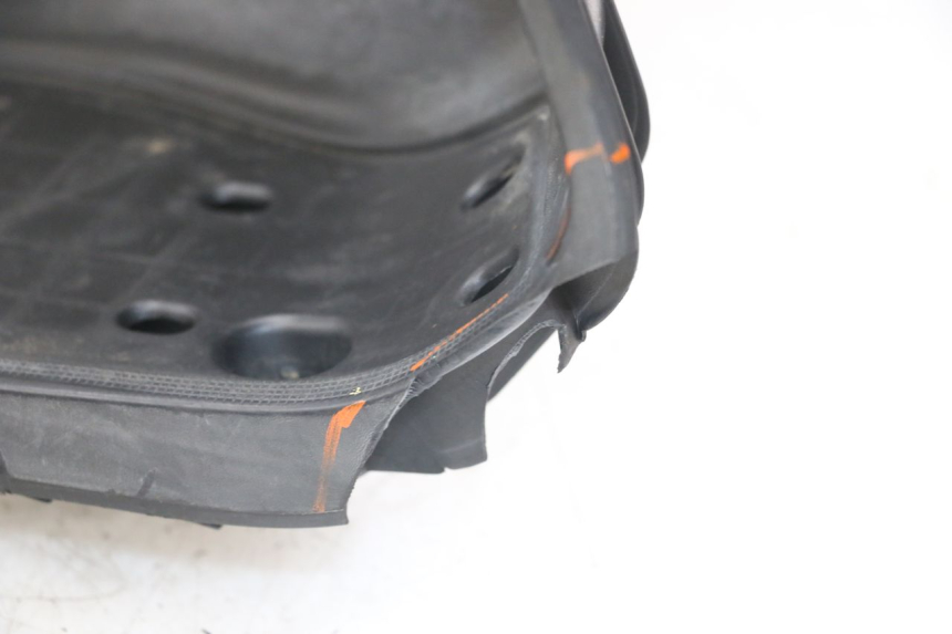 photo de FOOTREST YAMAHA XMAX X-MAX 125 (2006 - 2009) - Checked used part