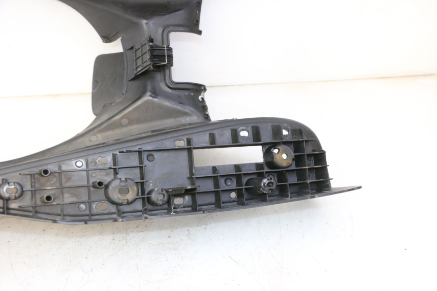 photo de FOOTREST YAMAHA X-MAX XMAX 125 (2010 - 2013) - Technical close-up