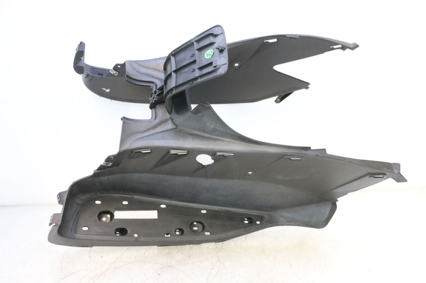 photo de FOOTREST YAMAHA X-MAX XMAX 125 (2010 - 2013) - Component detail