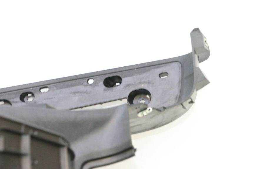 photo de FOOTREST YAMAHA X-MAX XMAX 125 (2010 - 2013) - Component detail