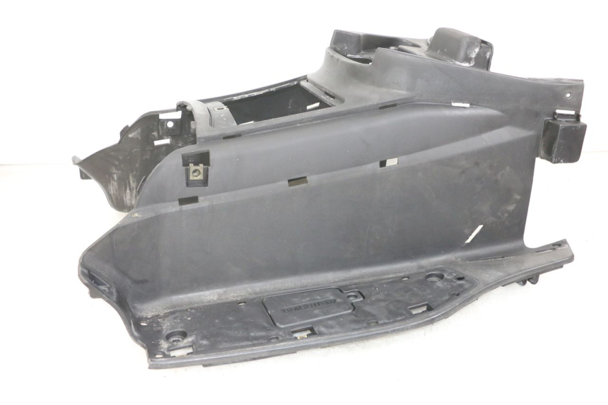 photo de Footrest KYMCO XCITING 250 (2006 - 2009) - Technical close-up