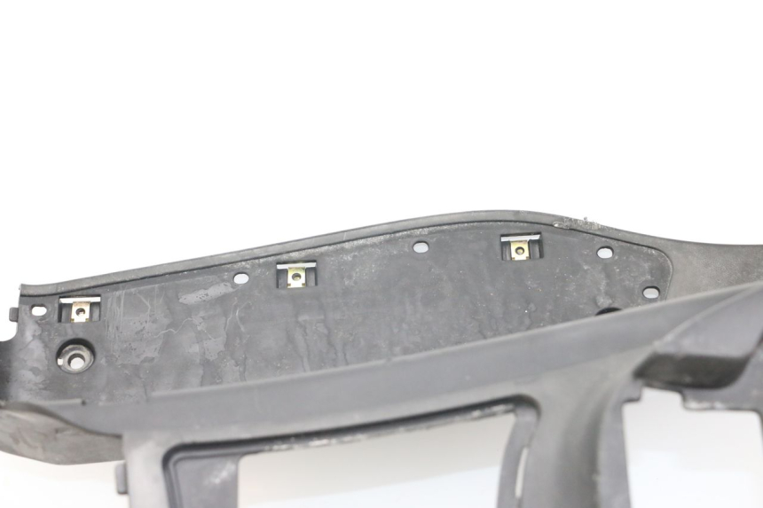 photo de Footrest KYMCO XCITING 250 (2006 - 2009) - Fixing points details