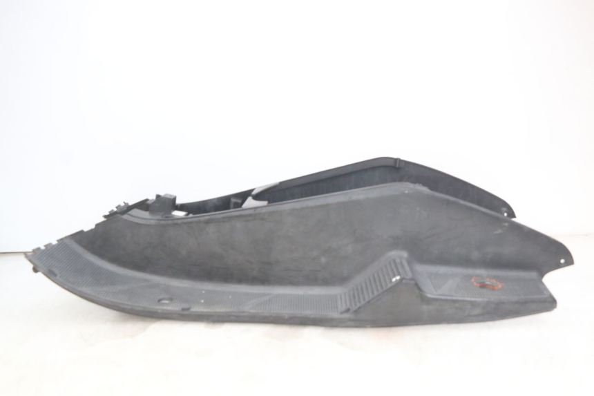 photo de FOOTREST YAMAHA YP MAJESTY 125 (1998 - 2001) - Additional view of the item