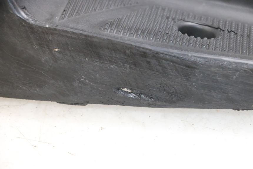 photo de FLOOR PANEL YAMAHA YP MAJESTY 125 (2002 - 2006) - Markings and original references