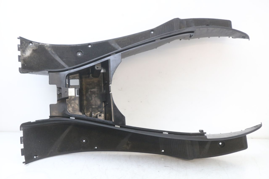 photo de FLOOR PANEL YAMAHA YP MAJESTY 125 (2002 - 2006) - Component detail