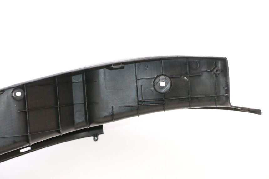 photo de FLOOR PANEL YAMAHA YP MAJESTY 125 (2002 - 2006) - High-resolution close-up