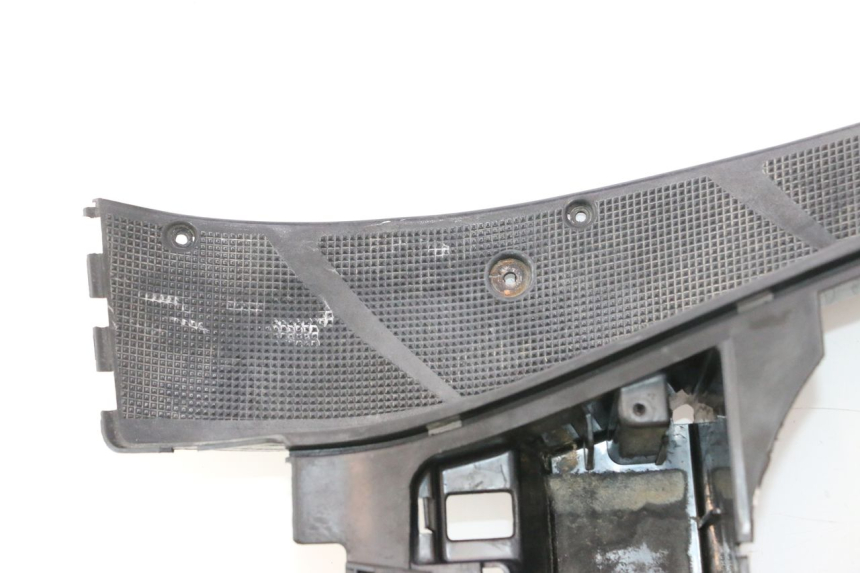 photo de FLOOR PANEL YAMAHA YP MAJESTY 125 (2002 - 2006) - Spare part profile view
