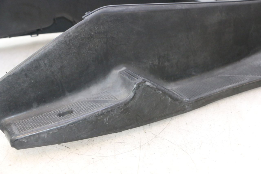 photo de FLOOR PANEL YAMAHA YP MAJESTY 125 (2002 - 2006) - Product overview