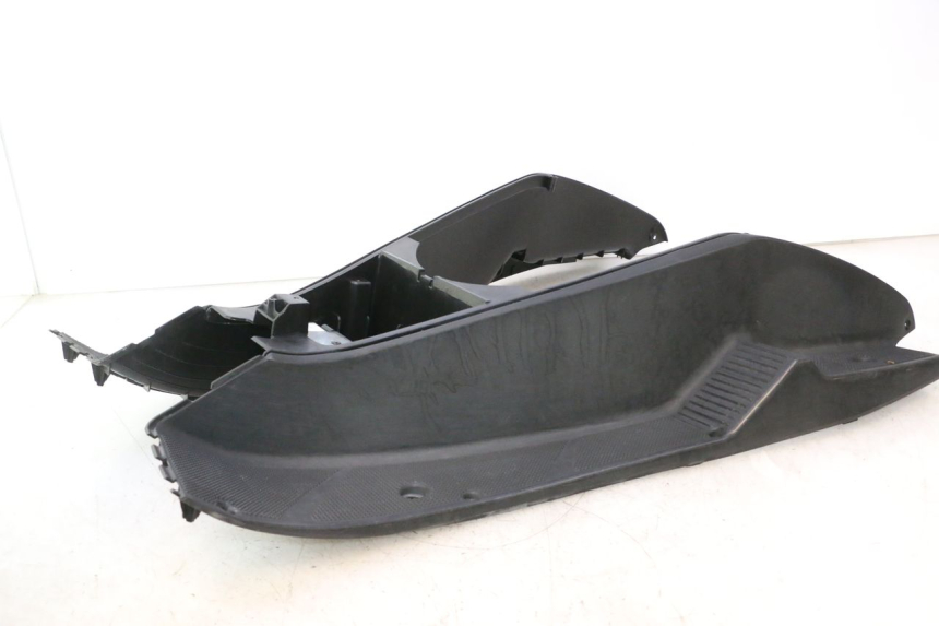 photo de FLOOR PANEL YAMAHA YP MAJESTY 125 (2002 - 2006) - Supplementary product photo