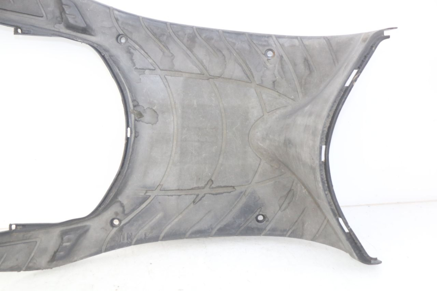 photo de FOOTREST PIAGGIO ZIP 2T 50 (2009 - 2019) - Surface and material condition