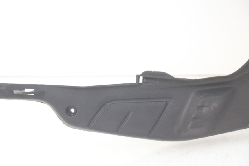 photo de FOOTREST PIAGGIO ZIP 4T 50 (2018 - 2020) - Checked used part