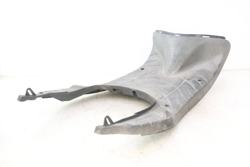 photo de FLOOR PANEL PIAGGIO ZIP 4T 50 (2006 - 2017) - High-resolution close-up