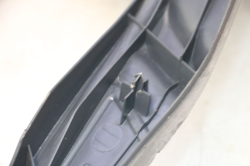 photo de FLOOR PANEL PIAGGIO ZIP 4T 50 (2006 - 2017) - Zoom on usage condition
