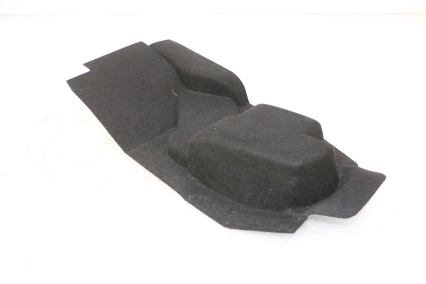 photo de UNDERSEAT CARPET KYMCO MOVIE S 125 (2009 - 2018) - Technical close-up