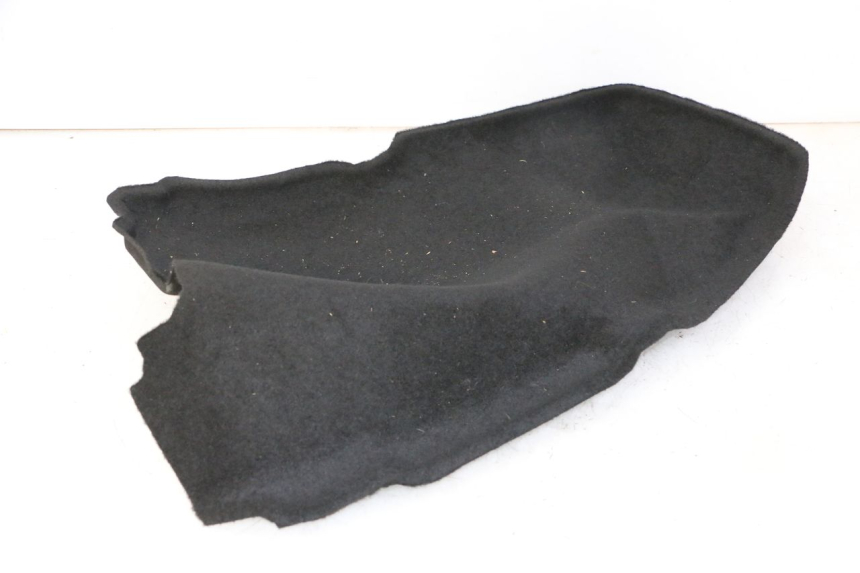 photo de UNDERSEAT CARPET PIAGGIO MP3 500 (2014 - 2017) - Zoom on usage condition