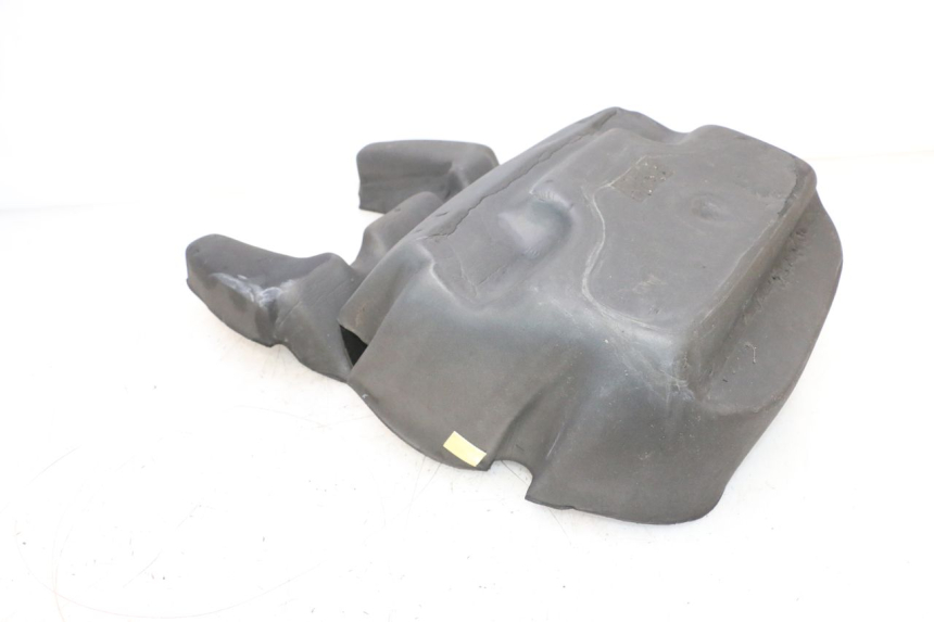 photo de UNDERSEAT CARPET PEUGEOT SATELIS COMPRESSOR K15 125 (2006 - 2009) - Alternative perspective