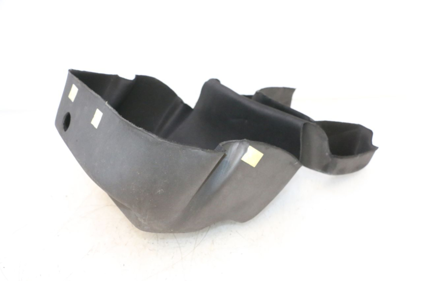 photo de UNDERSEAT CARPET PEUGEOT SATELIS COMPRESSOR K15 125 (2006 - 2009) - Checked used part