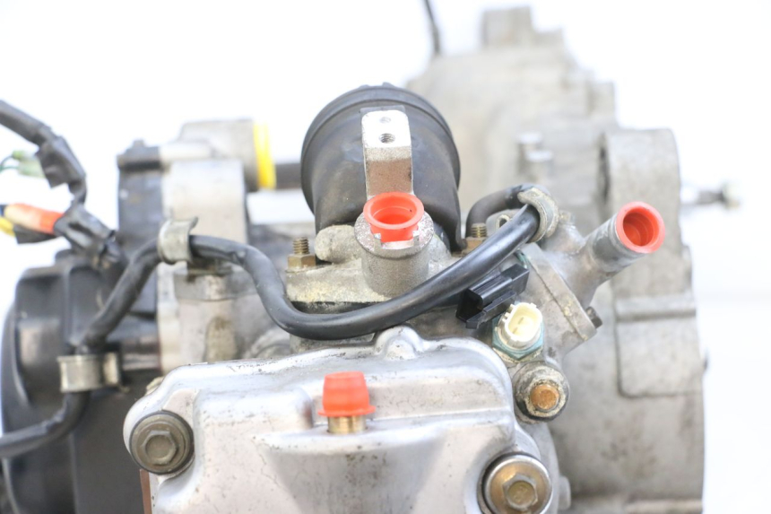 photo de ENGINE ADIVA AD3 300 (2014 - 2020) - Detailed visual inspection