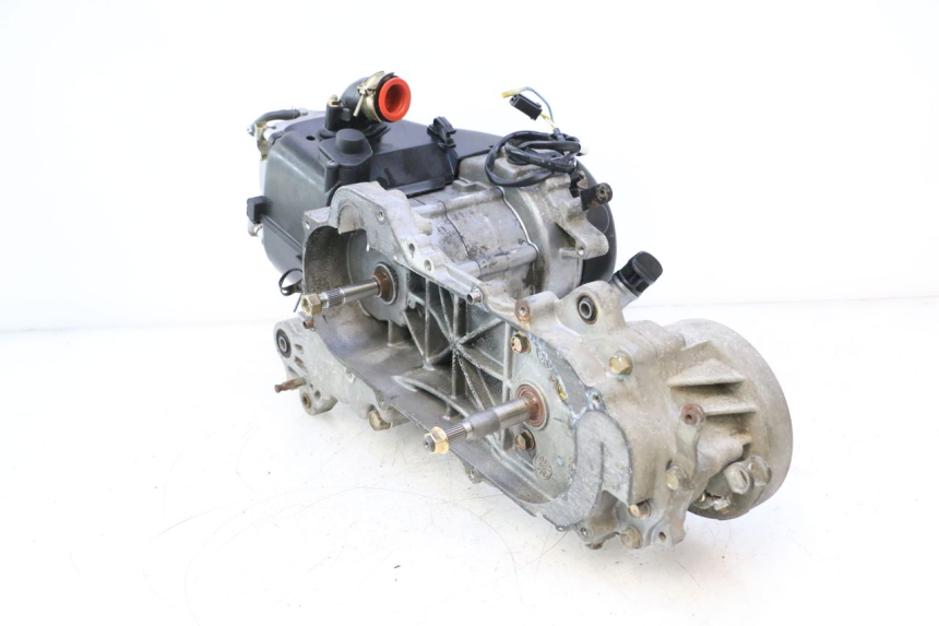 photo de ENGINE KYMCO AGILITY 4T 10" 50 (2005 - 2018) - Alternative angle
