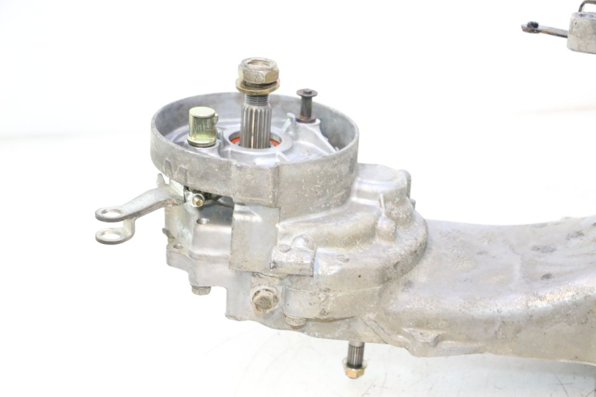 photo de ENGINE KYMCO AGILITY 4T 10" 50 (2005 - 2018) - Surface and material condition