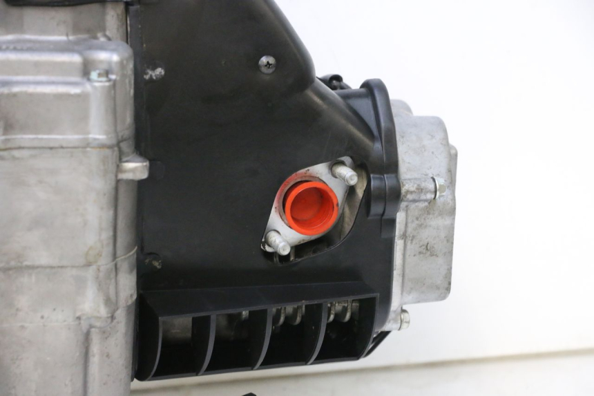 photo de ENGINE KYMCO AGILITY CITY 16P 125 (2015 - 2024) - Alternative angle