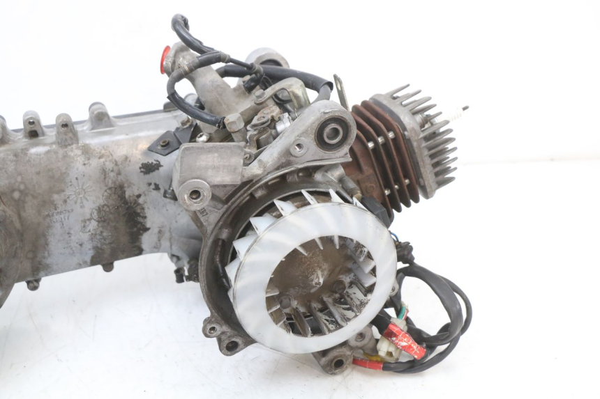 photo de ENGINE KYMCO AGILITY FR 2T 50 (2012 - 2017) - Surface and material condition