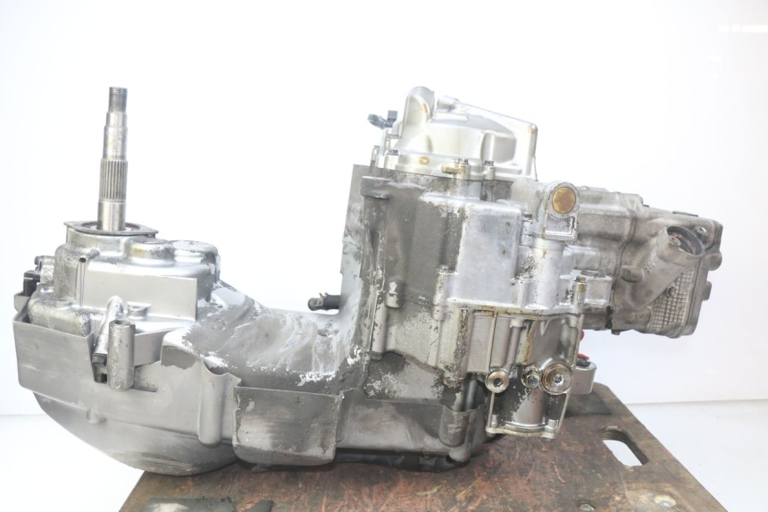 photo de ENGINE SUZUKI AN BURGMAN 400 (2006 - 2010) - Alternative perspective