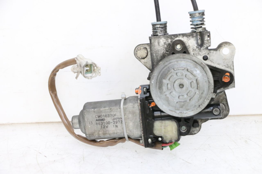 photo de SCREEN ENGINE SUZUKI BURGMAN EXECUTIVE ABS 650 (2006 - 2012) - Zoom on usage condition