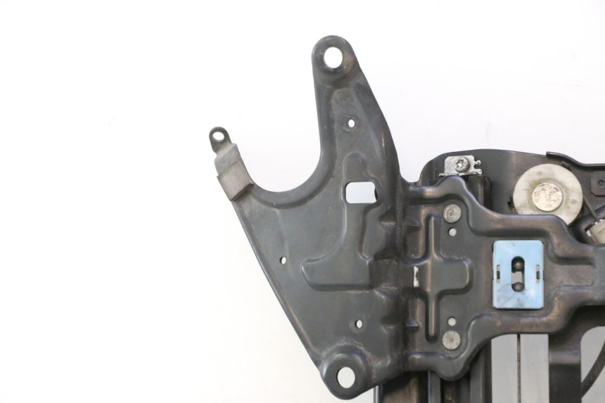 photo de SCREEN ENGINE SUZUKI BURGMAN EXECUTIVE ABS 650 (2006 - 2012) - Supplementary product photo