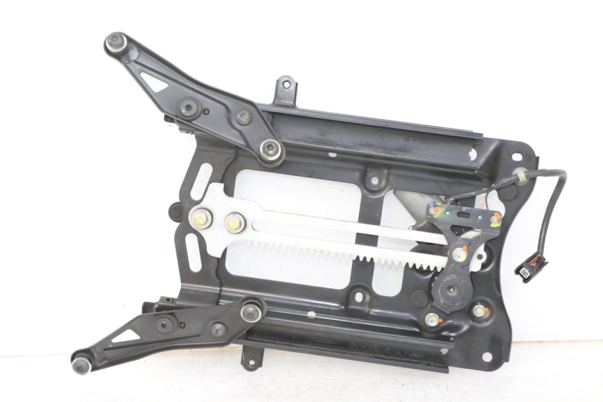 photo de SCREEN ENGINE HONDA FORZA 125 (2021 - 2025) - Main view