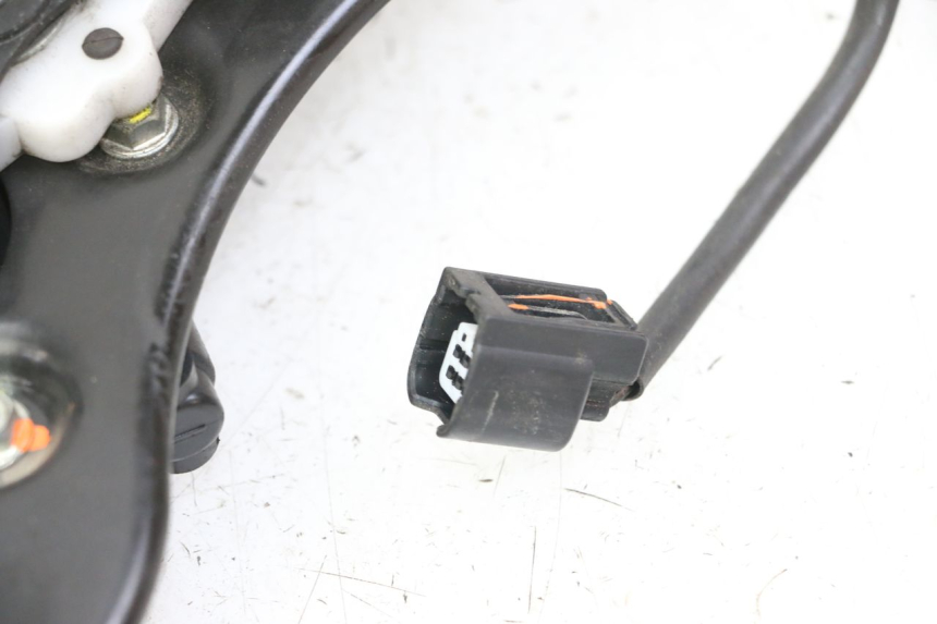 photo de SCREEN ENGINE HONDA FORZA 125 (2021 - 2025) - Additional view of the item