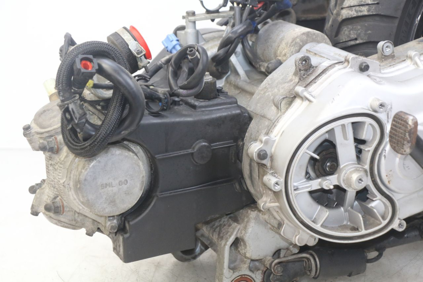 photo de ENGINE YAMAHA BW'S BWS 125 (2010 - 2013) - Detailed visual inspection